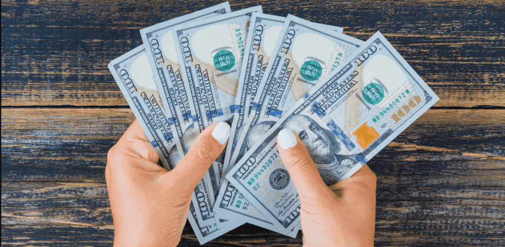 Cómo Ganar Miles De Dólares Desde Tu Hogar Con La Ayuda De La Ia